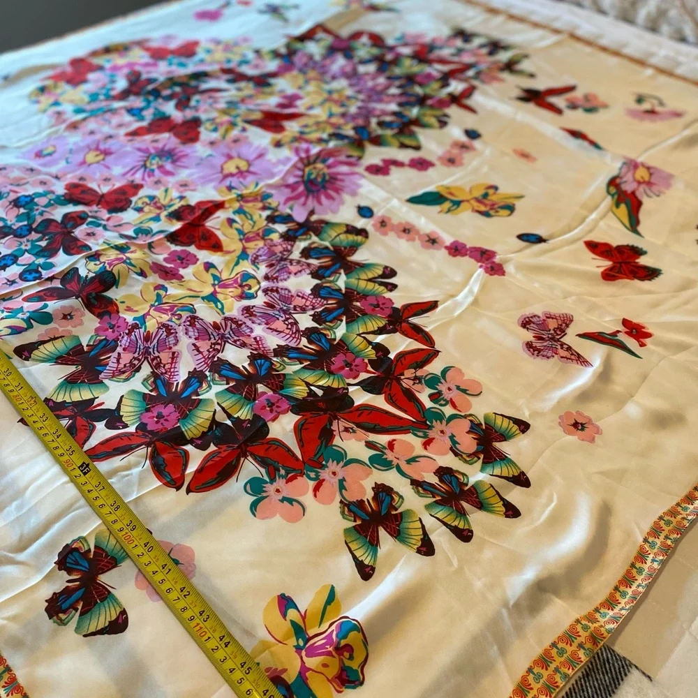 Large 100% Silk Floral & Butterfly Scarf 🌿🌺🐞🦋